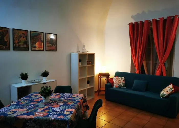 Ca Del Teatro فالينزا